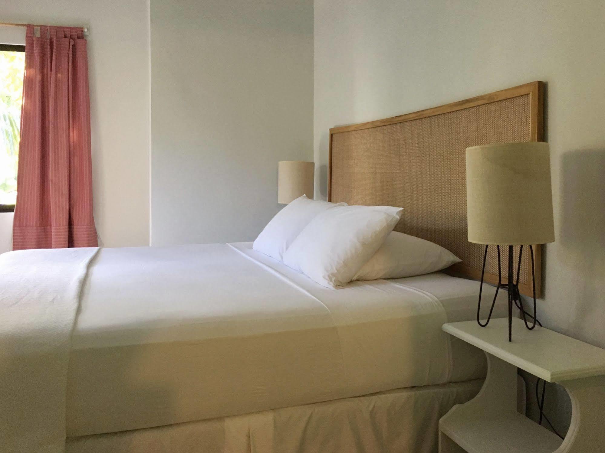 Harbor Reef Hotel نوسارا المظهر الخارجي الصورة